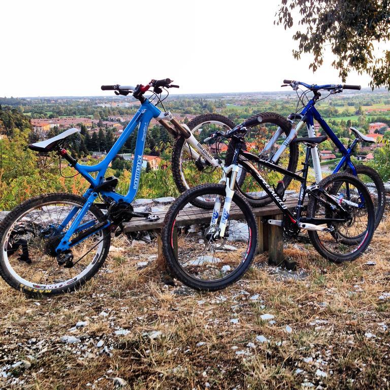 Agriturismo Locanda Del Pesco Collebeato Luaran gambar