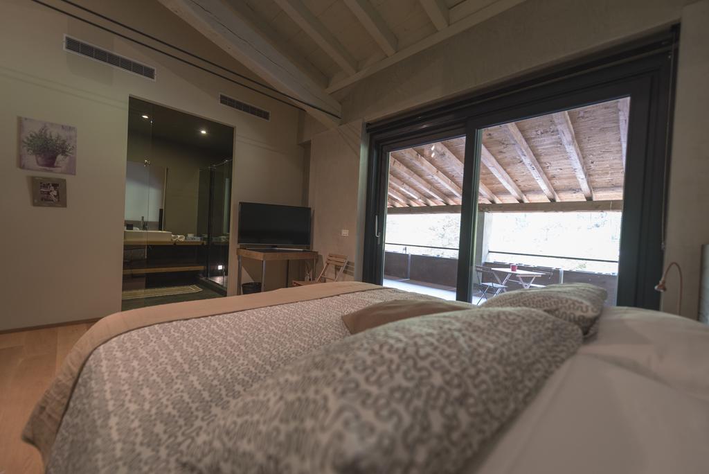 Agriturismo Locanda Del Pesco Collebeato Bilik gambar