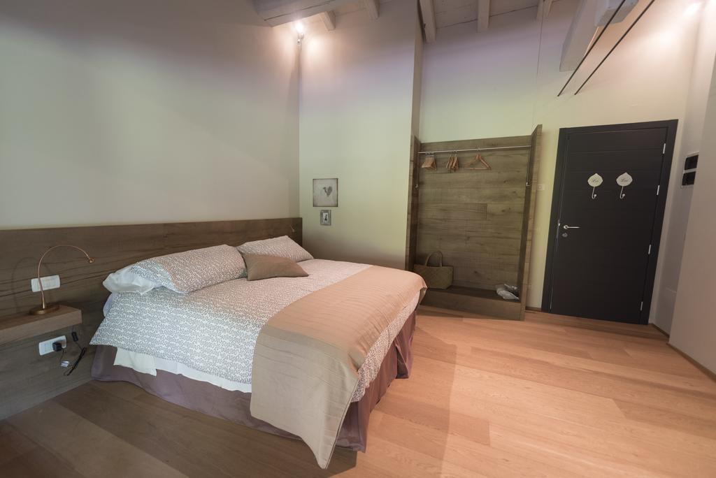 Agriturismo Locanda Del Pesco Collebeato Bilik gambar